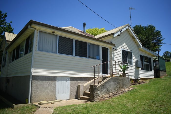 214 West Ave, Glen Innes NSW 2370, Australia