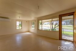 10 Banksia Cres, Tumut NSW 2720, Australia