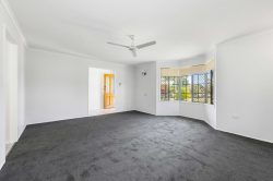 5 Tammy Ct, Ooralea QLD 4740, Australia