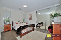 72 Roxburghe Dr, The Vines WA 6069, Australia