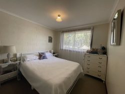 4/618 Hague St, Lavington NSW 2641, Australia