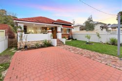 12 Hill View Terrace, St James WA 6102, Australia