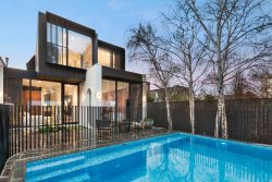 54 Mathoura Rd, Toorak VIC 3142, Australia