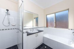 85A Hamilton St, Bassedean WA 6054, Australia