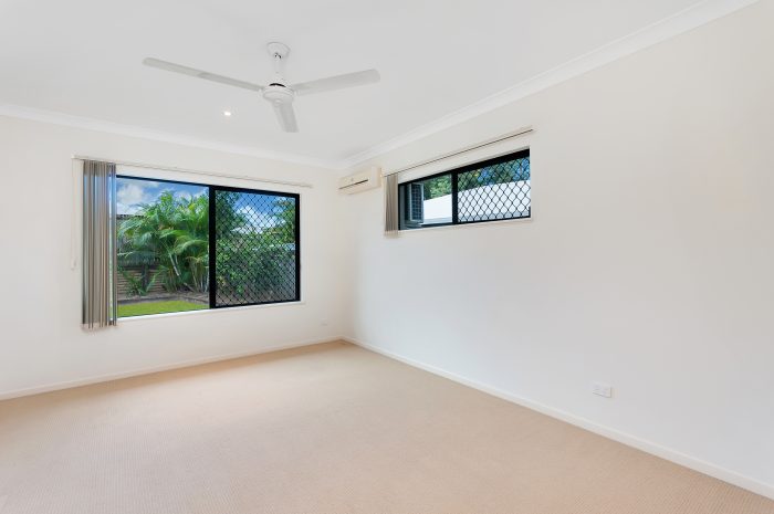 3 Powlett Cl, Bentley Park QLD 4869, Australia