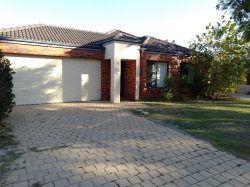 91A Rochester Cir, Balga WA 6061, Australia