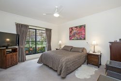 5 Kent Manor, Hamilton VIC 3300, Australia