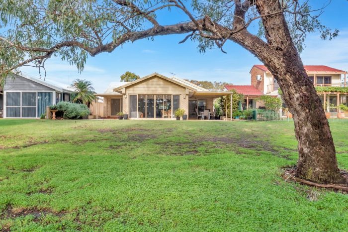 39 Willow Gardens, South Yunderup WA 6208, Australia