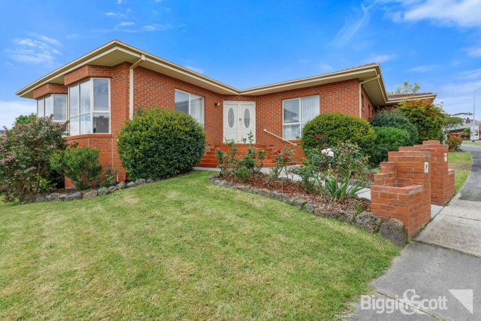 6 Mansell Ct, Berwick VIC 3806, Australia