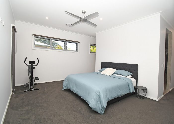 21-23 Scenic Ct, Dundowran Beach QLD 4655, Australia