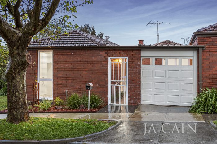 Unit 1/8 Cooloongatta Rd, Camberwell VIC 3124, Australia