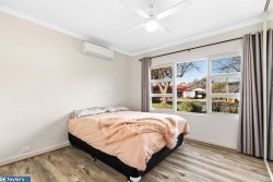 5 Heather Ct, Para Vista SA 5093, Australia