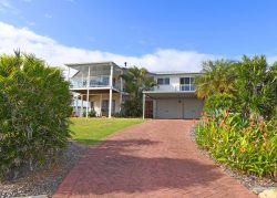 18 Melia Ct, Dundowran Beach QLD 4655, Australia