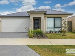 55 Commodore Ave, Clarkson WA 6030, Australia