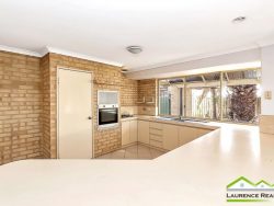 21 Serpentine Gardens, Clarkson WA 6030, Australia