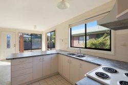 2/18 Narregol St, Pambula NSW 2549, Australia