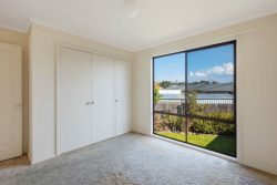 2/18 Narregol St, Pambula NSW 2549, Australia