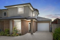 Unit 3/142 Woods St, Newport VIC 3015, Australia