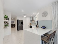 3 Santabelle Cres, Clear Island Waters QLD 4226, Australia