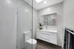 5 Stewart Rd, Oakleigh East VIC 3166, Australia