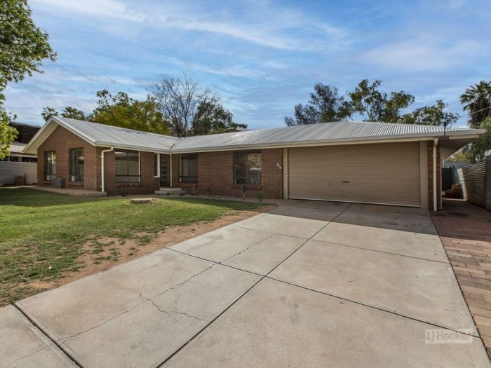 147 Woods Terrace, Braitling NT 0870, Australia