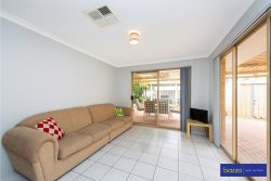 44 Mandilla Parade, Ballajura WA 6066, Australia