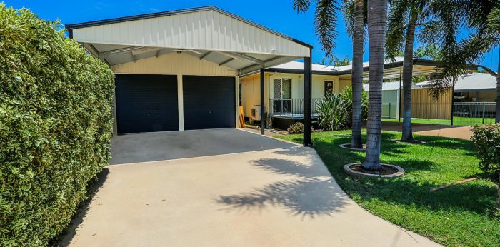 35 Fornax St, Sunset QLD 4825, Australia