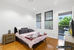 14 Omega Pl, Greenacre NSW 2190, Australia