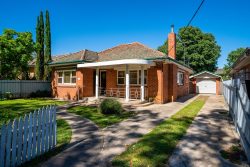 656 Macauley St, Albury NSW 2640, Australia