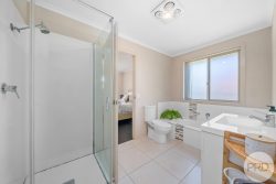 2/57 Cavenor Dr, Rokeby TAS 7019, Australia