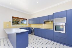 4 College St, Hamilton VIC 3300, Australia