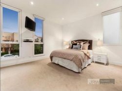 Unit 1/1 Graham Ave, McKinnon VIC 3204, Australia