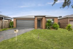 6 Leuca Ave, Brookfield VIC 3338, Australia