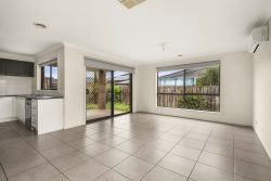 6 Leuca Ave, Brookfield VIC 3338, Australia