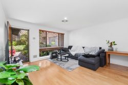 8/65 Adrian St, Palmyra WA 6157, Australia