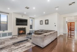 8 Williams Ln, Taylors Hill VIC 3037, Australia