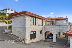 4/7A Chessington Ct, Sandy Bay TAS 7005, Australia