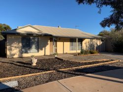 House 1/30 Burgoyne St, Roxby Downs SA 5725, Australia