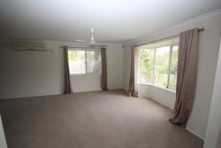 3 Hughes Ct, Collingwood Park QLD 4301, Australia