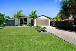 32 Satinwood Pl, Mountain Creek QLD 4557, Australia