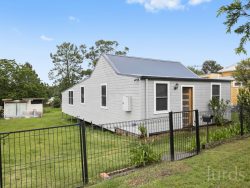 8 Whitburn St, Greta NSW 2334, Australia