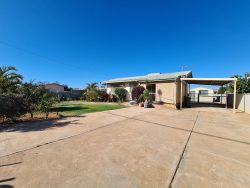 7 Orr St, South Carnarvon WA 6701, Australia