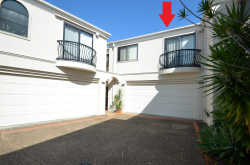 Unit 3/8 Blue Ridge Cres, Varsity Lakes QLD 4227, Australia