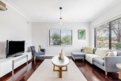 39 Arinya St, Kingsgrove NSW 2208, Australia