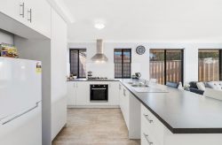 6 Cygnet Ct, High Wycombe WA 6057, Australia