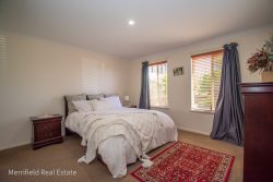 42 Elizabeth St, Bayonet Head WA 6330, Australia