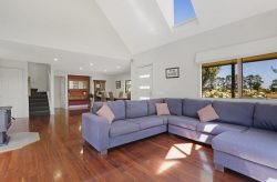 30 Johnstones Ln, Grassmere VIC 3281, Australia