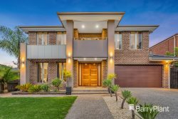 28 Kerrie Rd, Glen Waverley VIC 3150, Australia