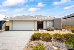 4 Munert St, Yanchep WA 6035, Australia