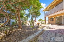 14 Nautical Grove, Beldon WA 6027, Australia